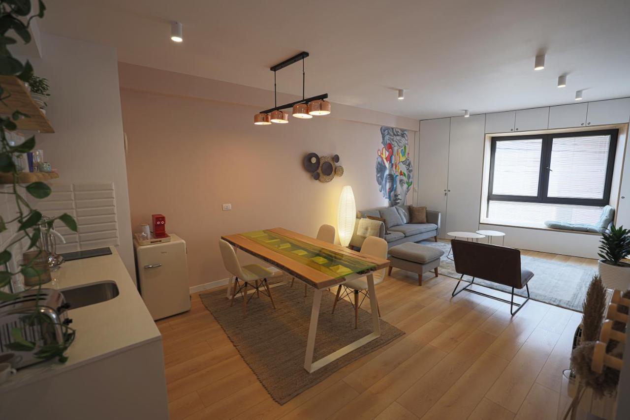 Apollo Apartment By Holistay Tirana Eksteriør billede